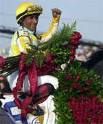 優勝したJ.チャヴェズ騎手とモナルコス